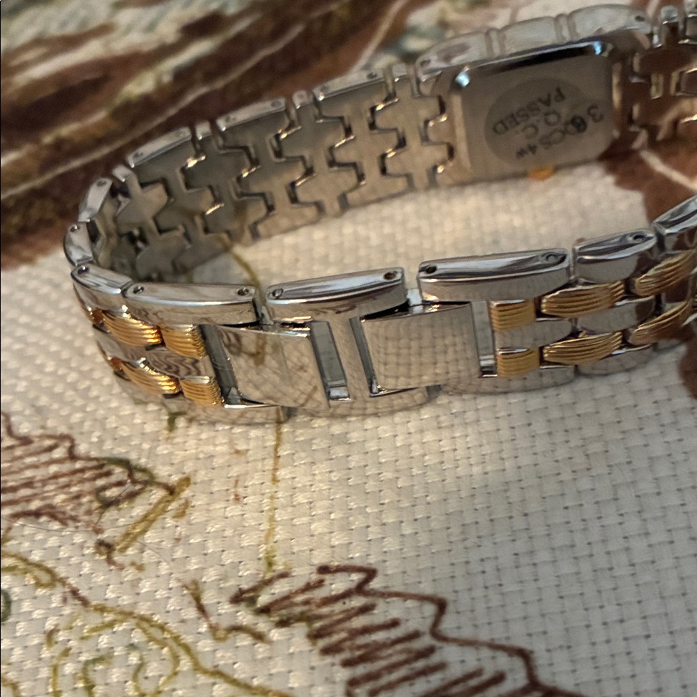 Vintage Sarah Coventry watch - Picture 5 of 6